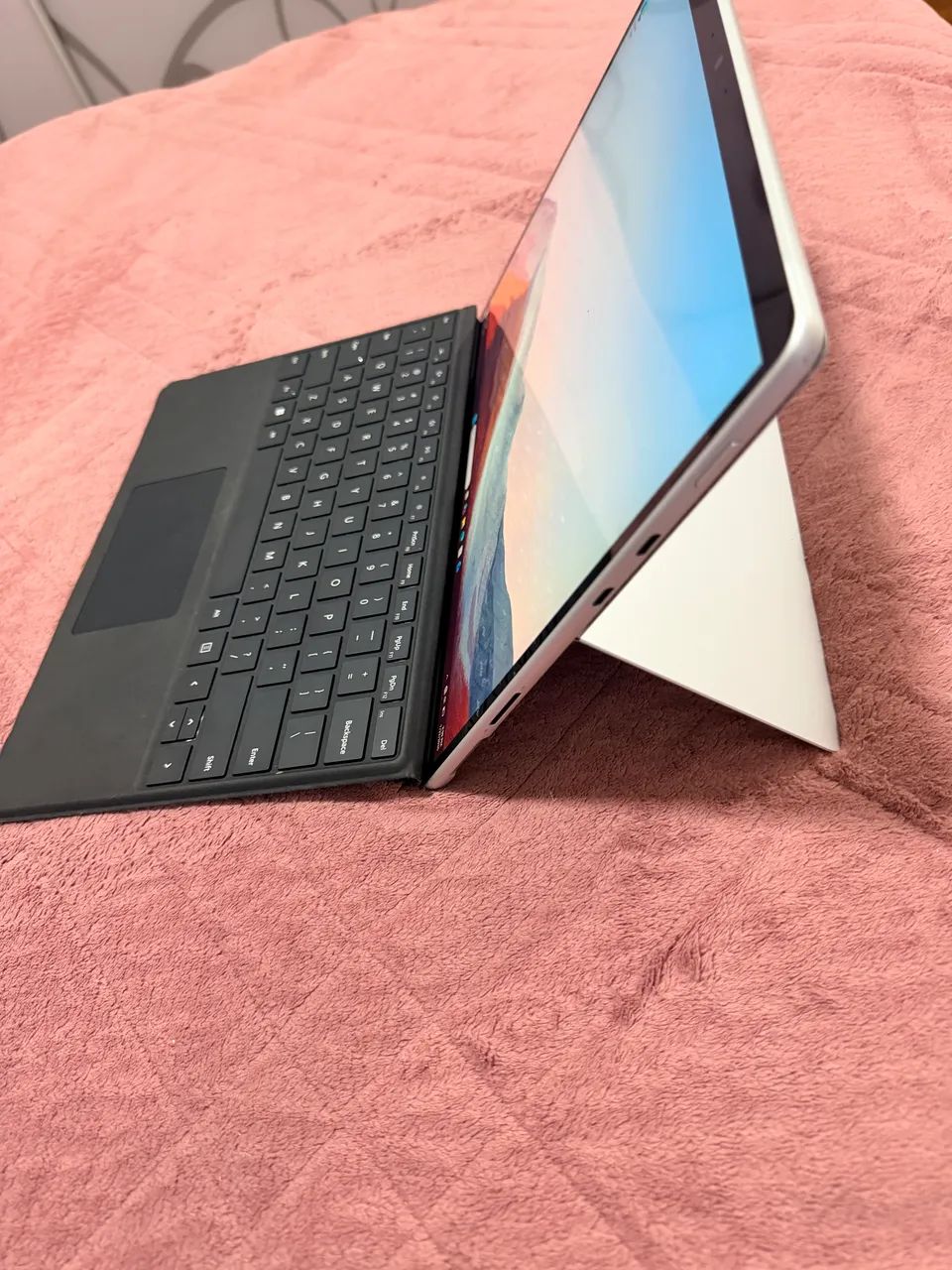 Surface pro 8, 1tb, 16gb, i5 11gen  - Foto 2
