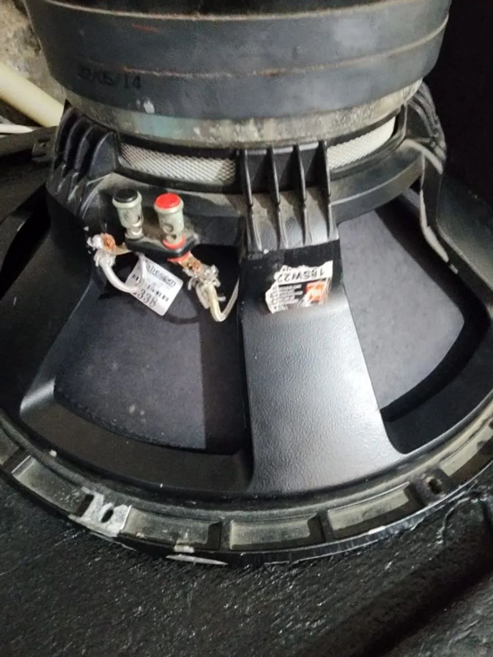 Alto-falante JBL 18 polegadas 1.200 RMS  - Foto 3