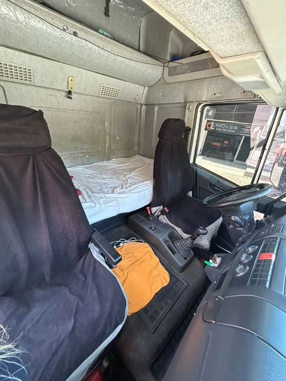 Iveco tector 240e28 ano 2014 - Foto 5