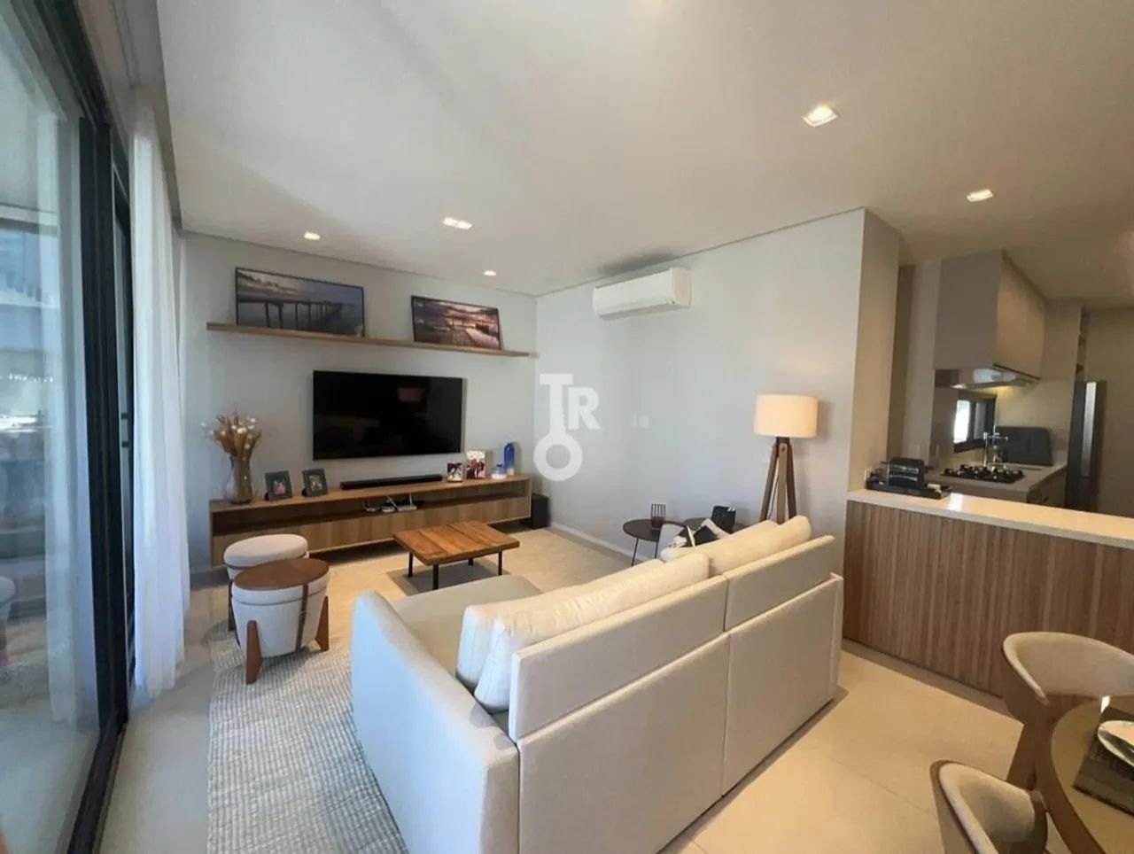 CASA MODERNA E ESPAÇOSA COM 3 SUÍTES E PISCINA  RESERVA ERMIDA, AO LADO DA SERRA DO JAPI - Foto 3