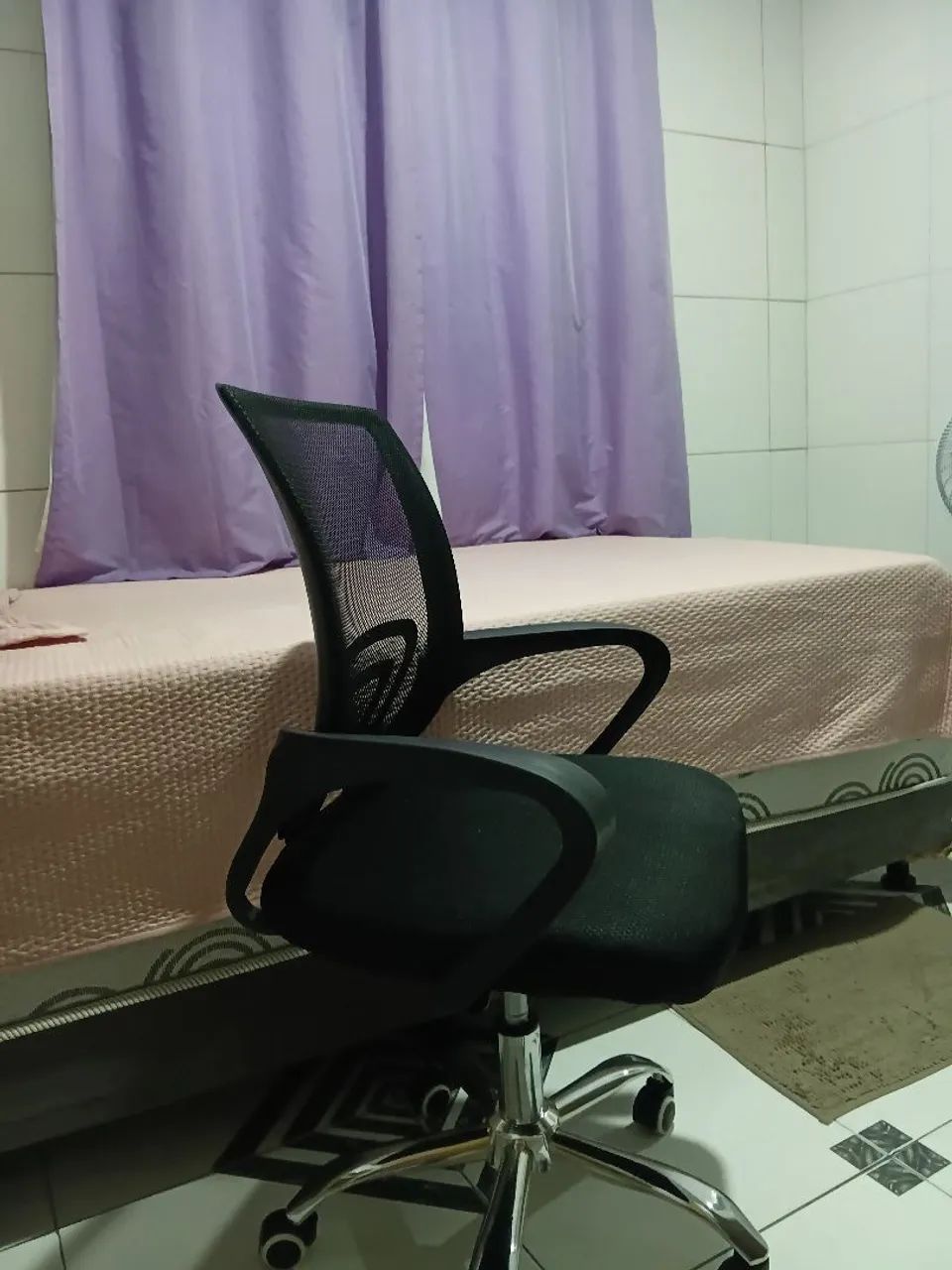 Cadeira para estudar/escritório NOVA  com manual para montar - Foto 2