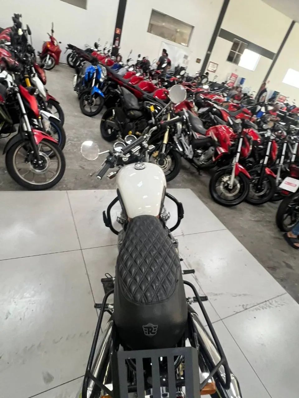 ROYAL ENFIELD INTERCEPTOR - Foto 4