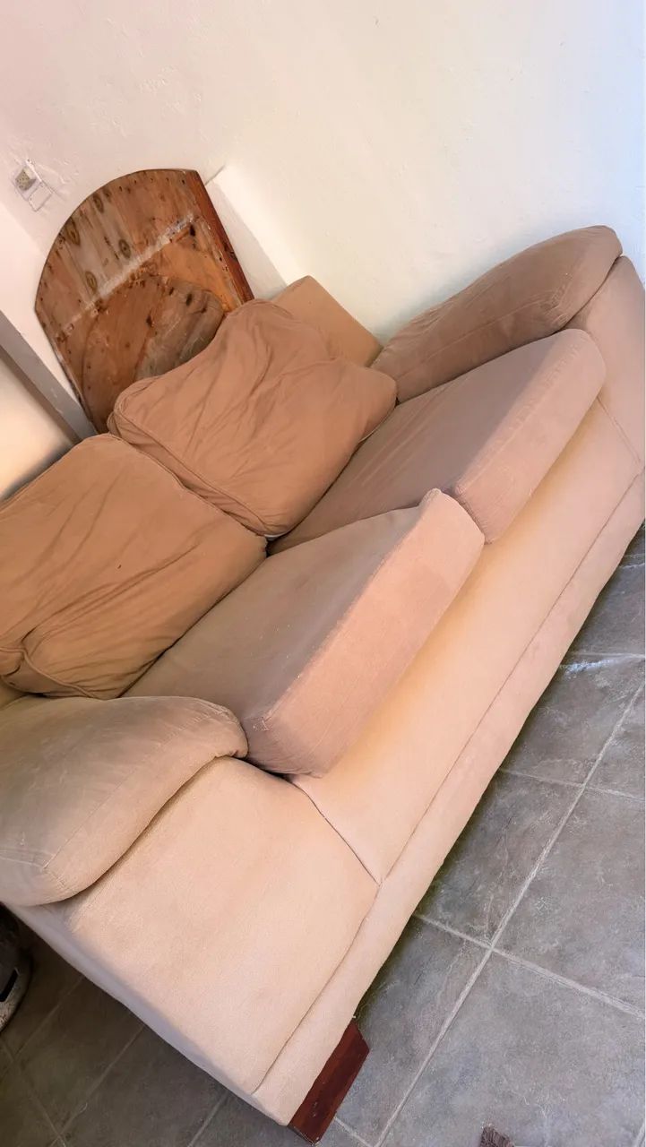 Sofá Acolchoado 300,00 