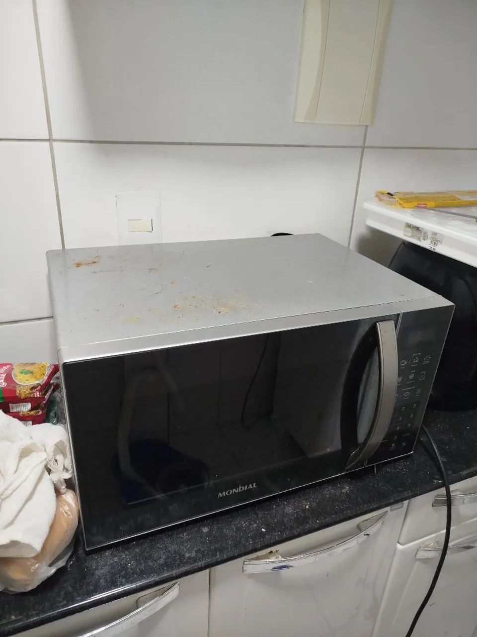 Microondas Mondial - Usado - Foto 3