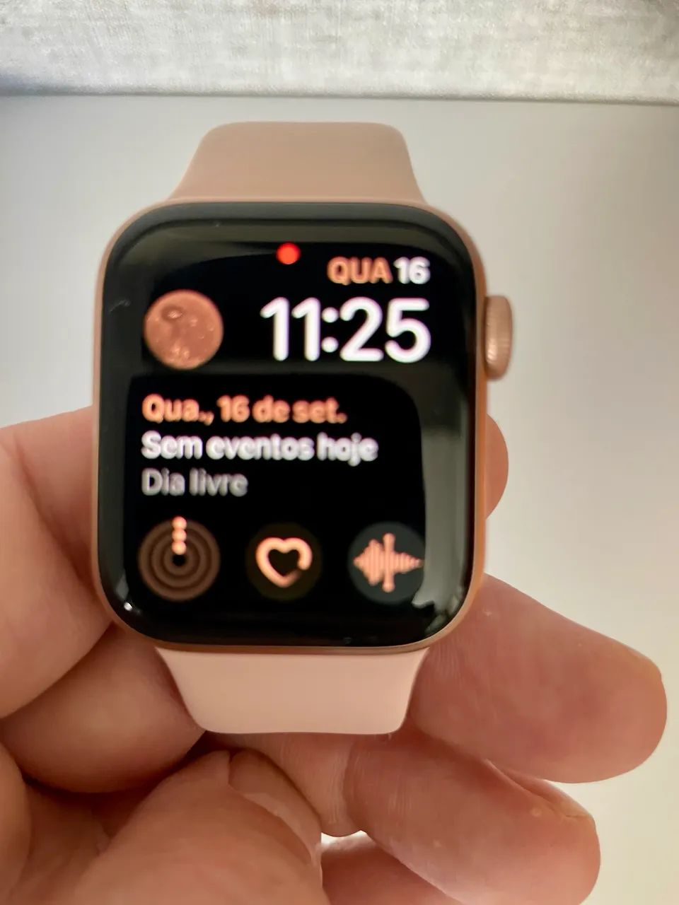 Apple Watch Series 4 GPS 40mm Gold  - Foto 2