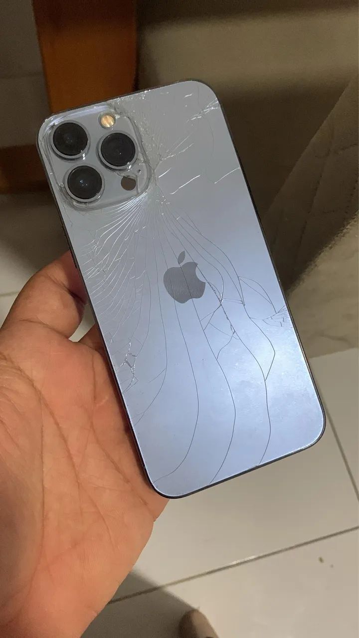 iPhone 13 Pro Max traseira trincada  - Foto 2