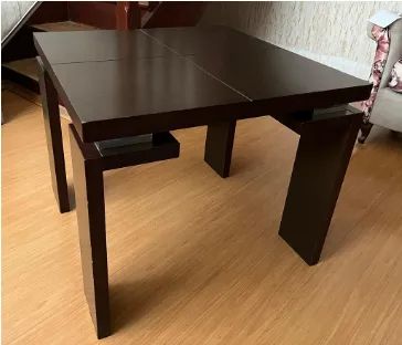 Mesa quadrada de centro 