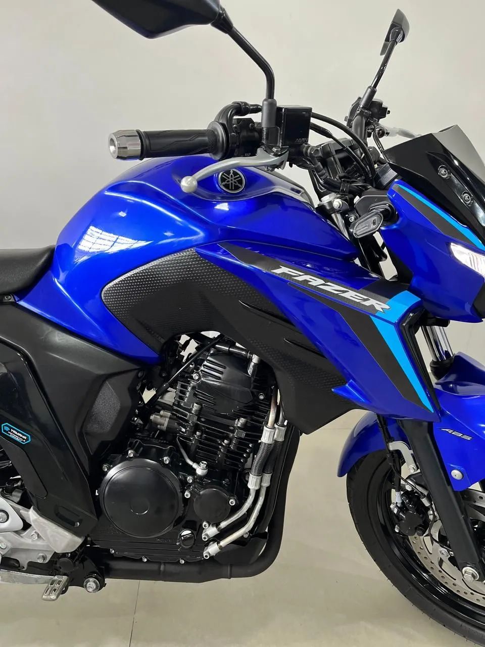 FZ25 FAZER  - Foto 3