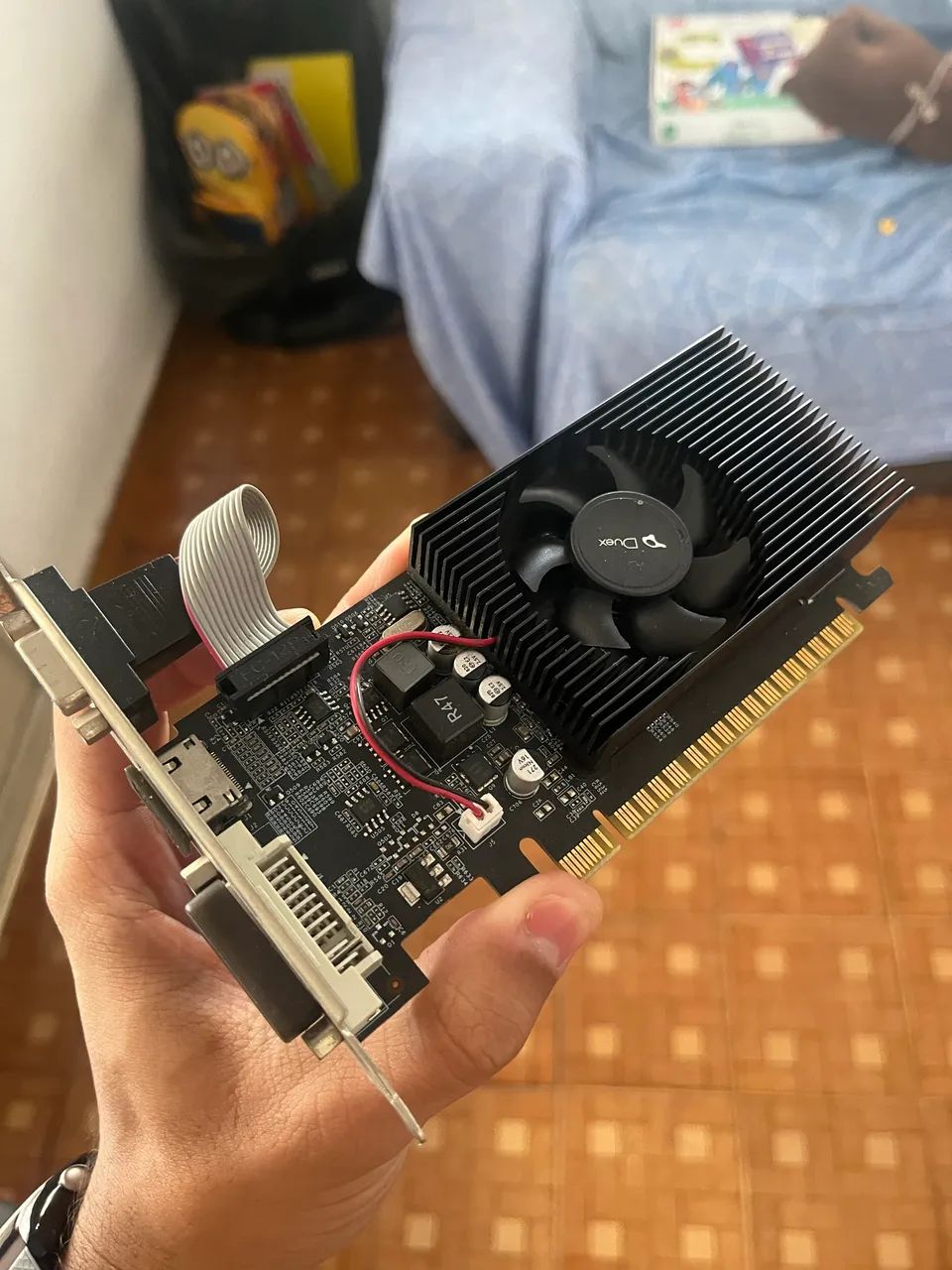 GEFORCE GT 730 4GB HDMI DVI VGA Testada FurMark e CPU-Z - Foto 5