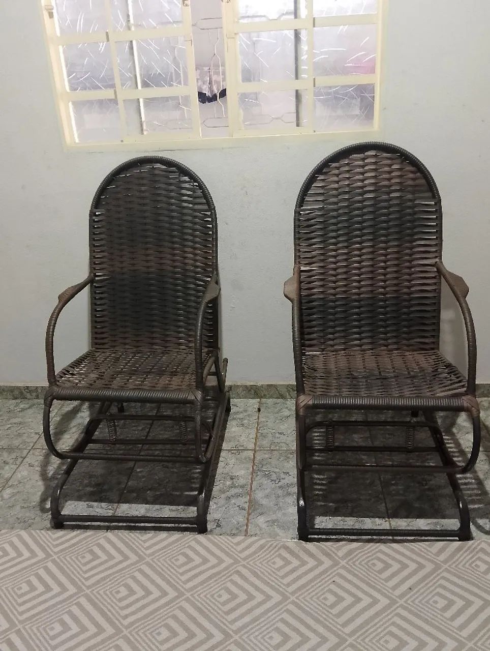 Vendo duas cadeiras de balanço  - Foto 2