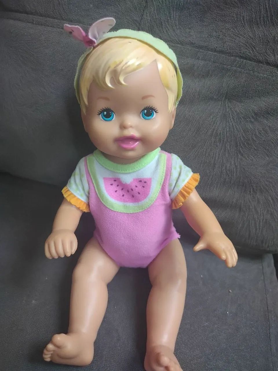 Boneca bem conservada 