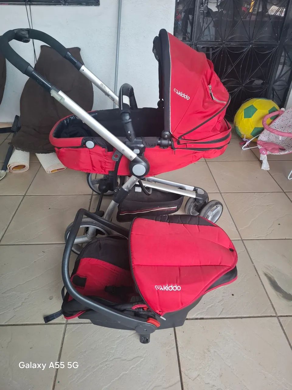 Conjunto de carrinho e bebê conforto - Foto 3