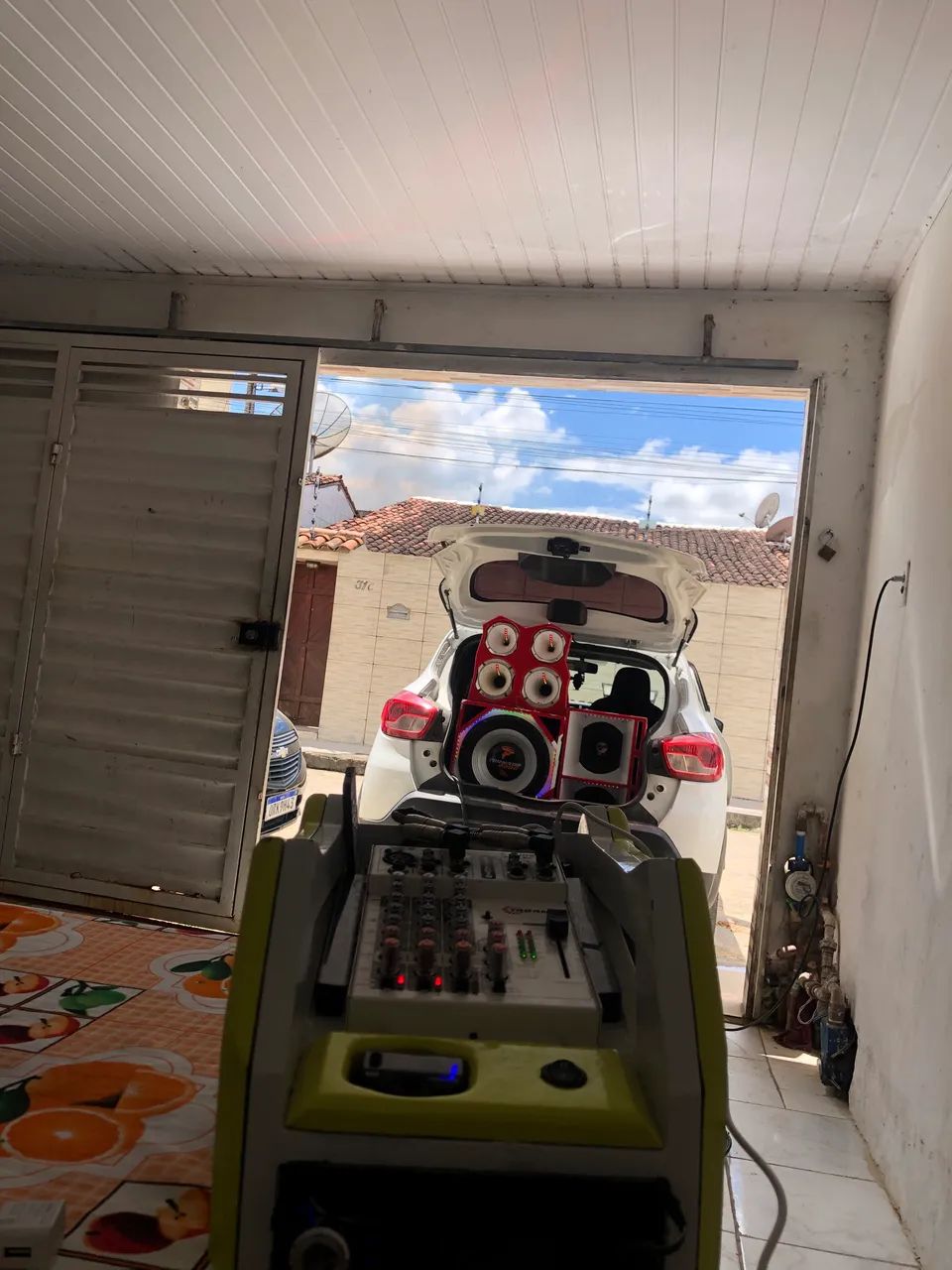 SOM AUTOMOTIVO TRIO