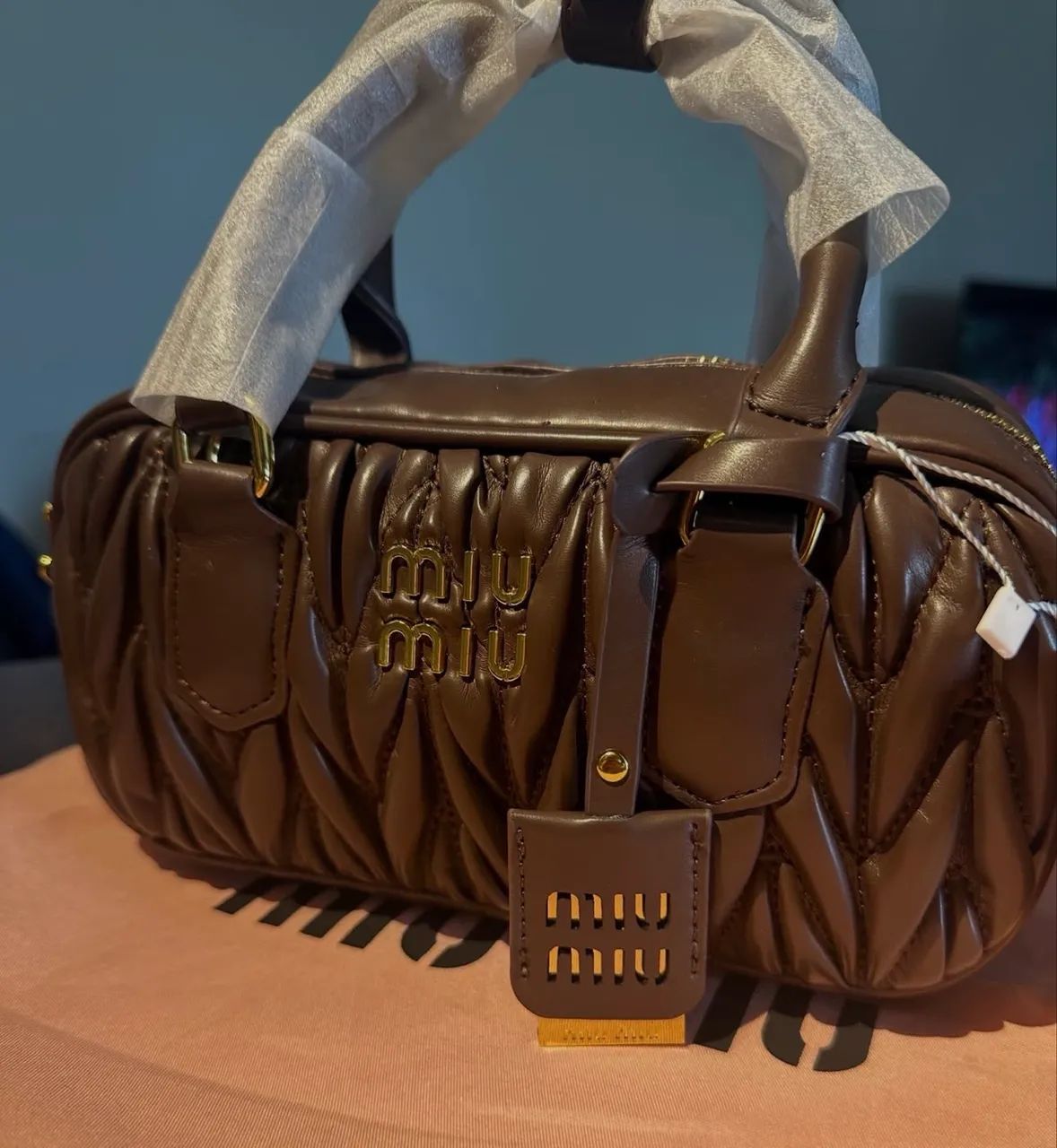 MIUMIU - Bolsa de luxo acolchoada- Acompanha todos os itens 