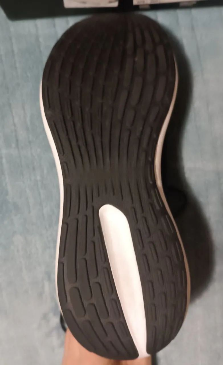 Tênis Adidas Response Runner - Preto+Branco - Foto 2