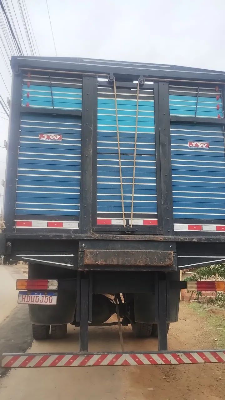 Vendo caminhão boiadeiro  - Foto 7