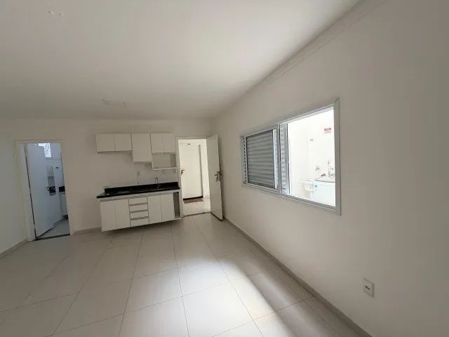 Kitnet semi-mobiliada na Av JK Monte Castelo