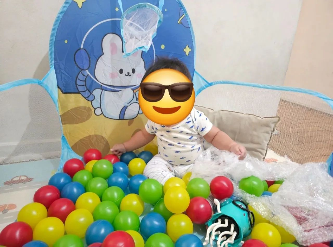Piscina de bolinhas + 100 bolinhas