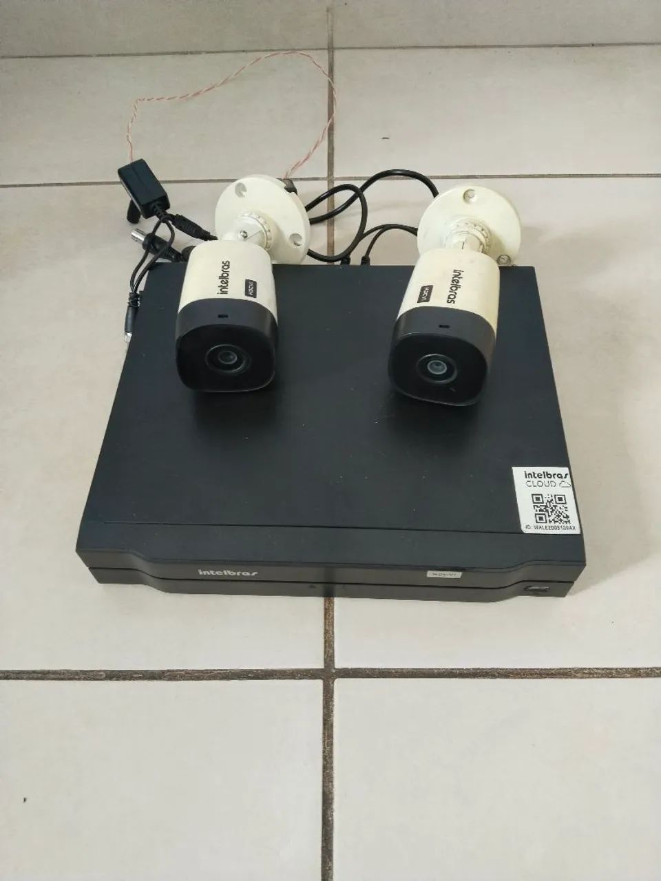 Vendo DVR Intelbras com 2 câmeras 