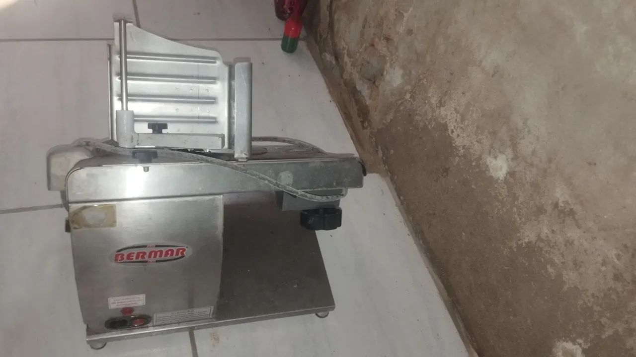 Máquina de Fatiar Bermar bivolt  - Foto 2