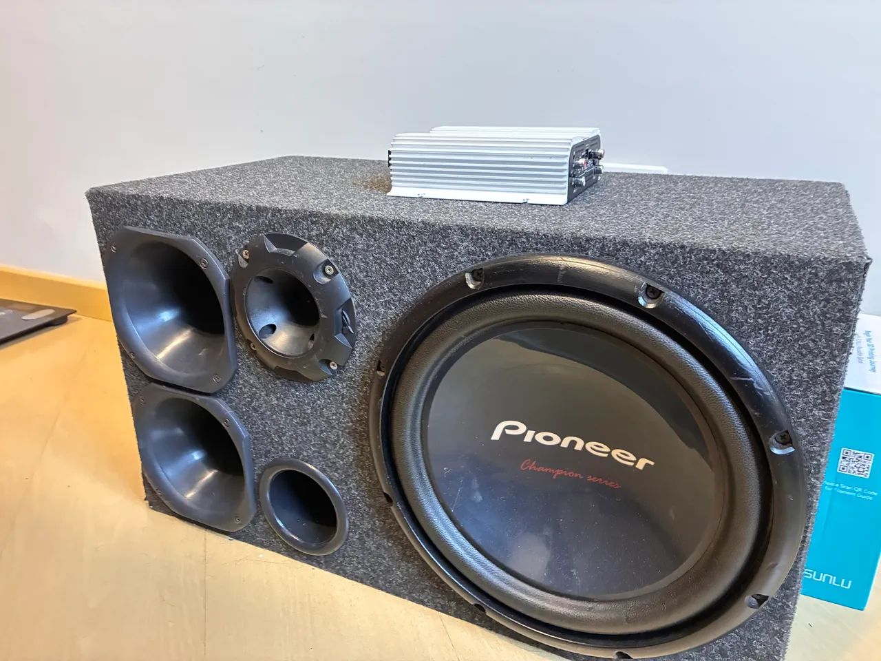 Caixa trio com subwoofer 12? + módulo TS 800