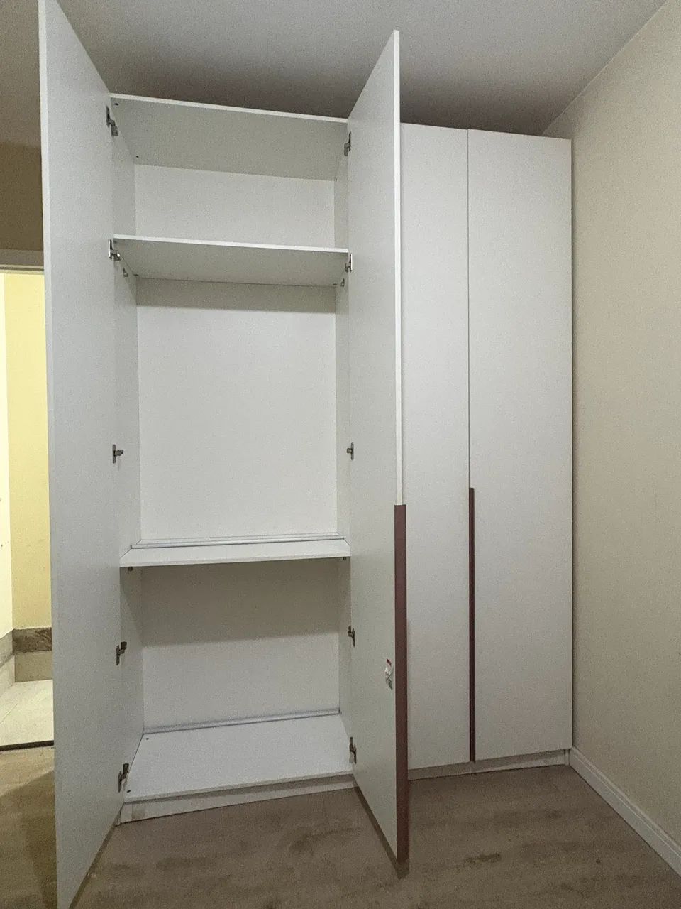 VENDO GUARDA-ROUPA - Foto 3