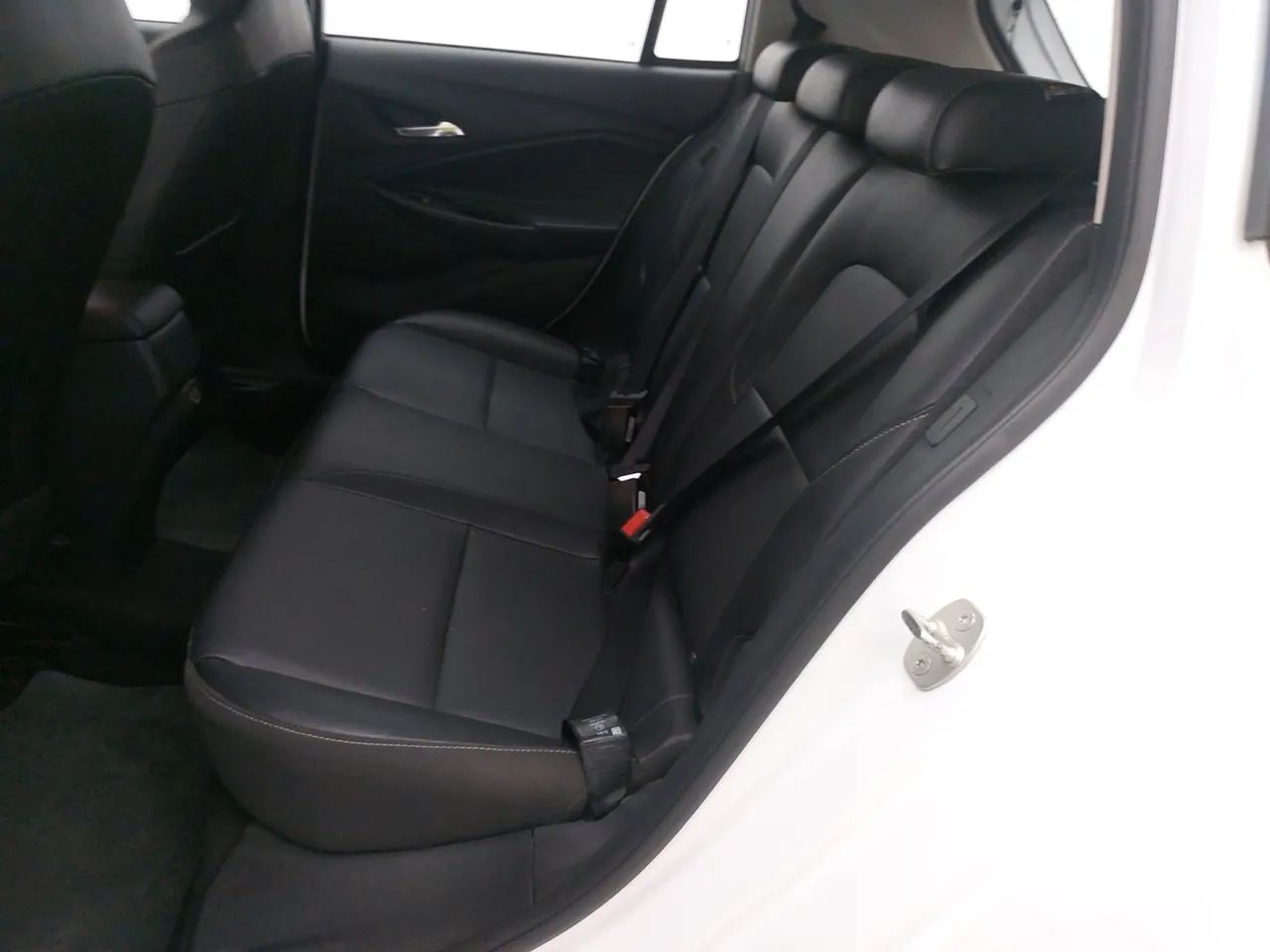 Chevrolet Onix Hatch Premier 1.0 12V TB Flex Aut. 4P, foto 17 de 18
