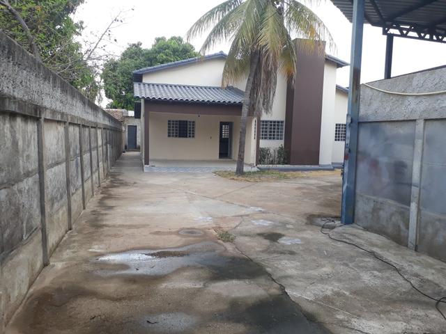 Casa residencial e ponto comercial em Britânia Go - Foto 20