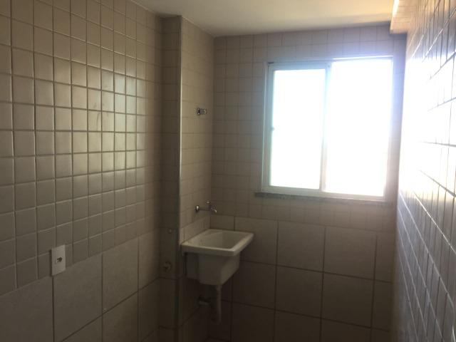 Ed. Lira Holanda, Novo, 2 Qtos, 61m2, Andar Alto, Nascente e 2 Vagas de Garagem - Foto 14