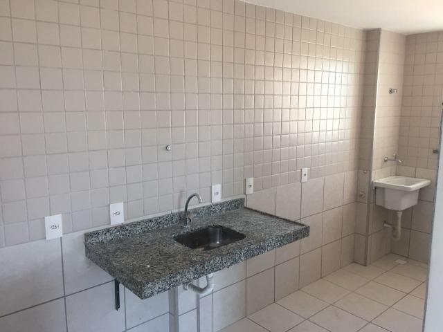 Ed. Lira Holanda, Novo, 2 Qtos, 61m2, Andar Alto, Nascente e 2 Vagas de Garagem - Foto 13