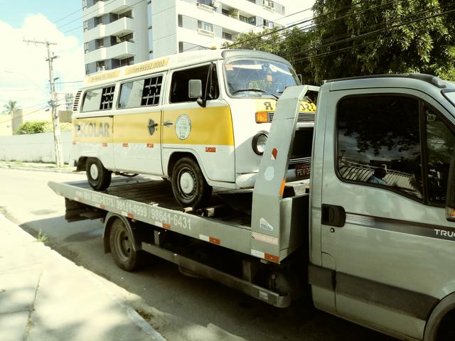 Caminhão iveco daily 70C17 Reboque plataforma - Foto 18