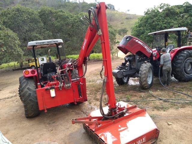 Massey Ferguson/ Roçadeira Articulada - Foto 2