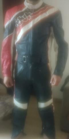 Macacão motoqueiro jaqueta/calça