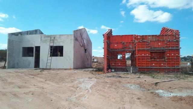 Casa no Luiz Gonzaga - 5 mil de sinal - 2 qts mensais de 399 reias de financiamento