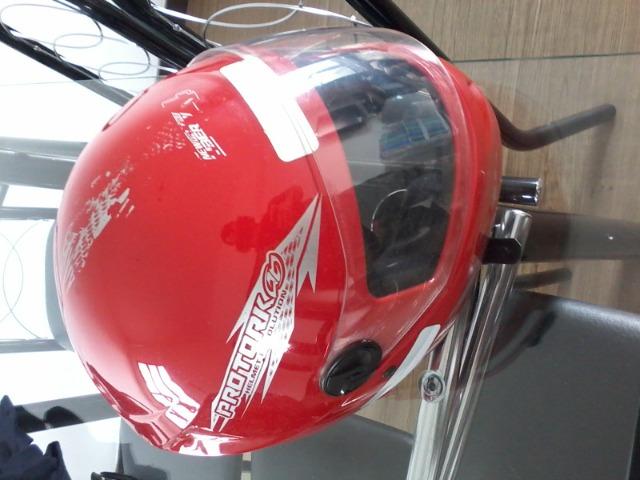 Capacete