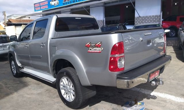Toyota hilux cd srv 4x4 - diesel - 2014/2015 - Foto 5