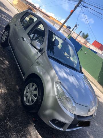 Sandero 1.6 completo carro extra em excelente estado de conservação