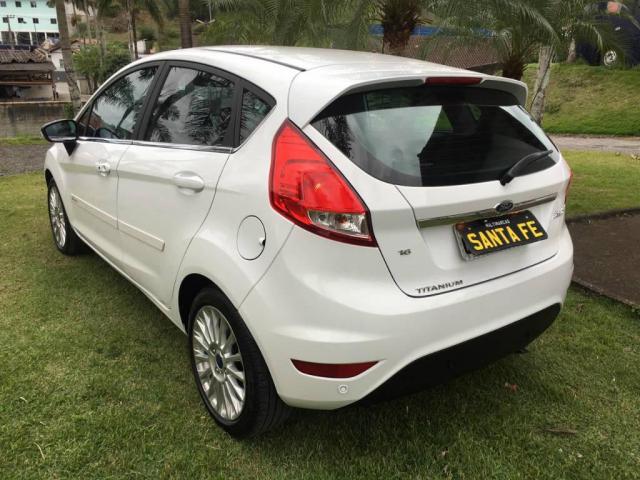 Ford New Fiesta Hatch 1.6 TITANIUM AUT IMPECÁVEL - Foto 8