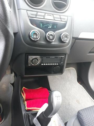Carro Montana LS 1.4 ano 2015 - Foto 5