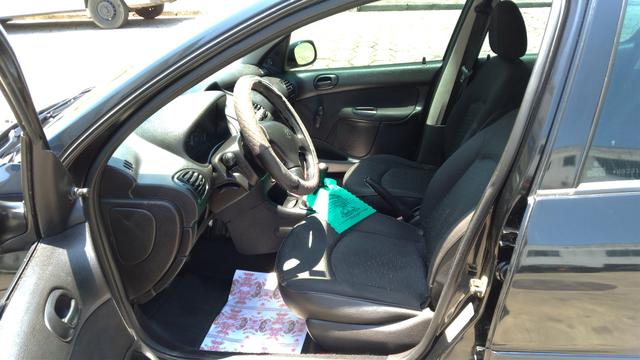 Peugeot 206 1.4 FLEX 07/08 - Foto 9