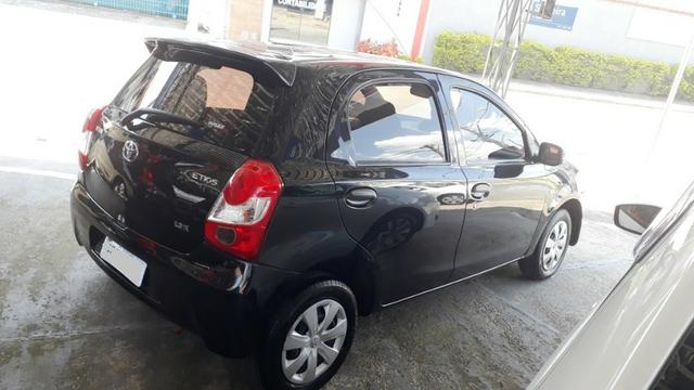 Toyota Etios 1.3 X hatch 2013/13 novo - Foto 10
