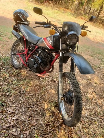 MOTO XLX 250 R