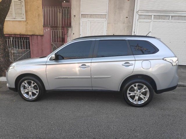 OUTLANDER 2.0 AUT IMPECÁVEL