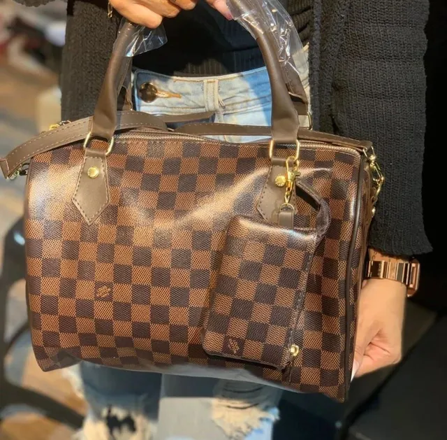 CROSSBODY LOUIS VUITTON DANUBE MONOGRAM - Bolsas de Grife - Venda de Bolsas