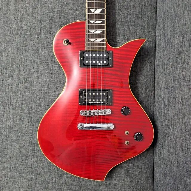 Guitarra Fernandes Revelle Elite com Sustainer Infinito