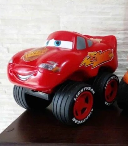 Disney carros de corrida carro vermelho relâmpago mcqueen 1000 pçs