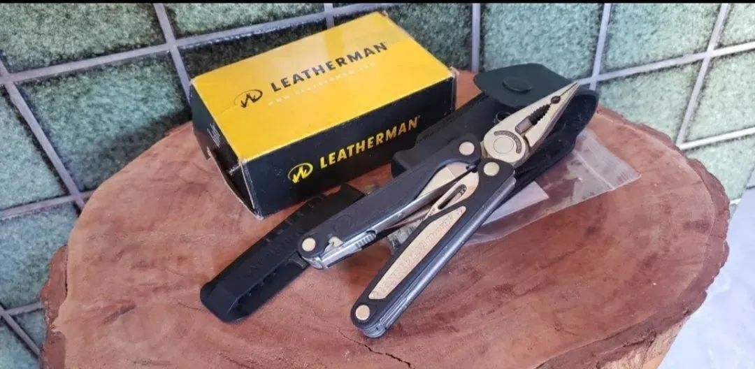 Alicate Leatherman Charge ALX