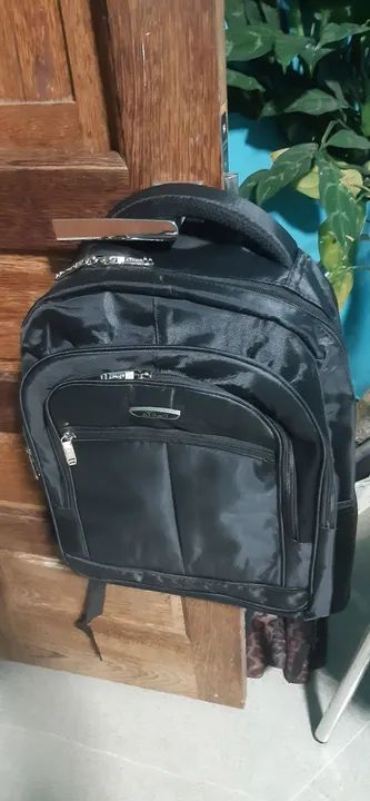 Mochila Preta - Ótima para o Dia a Dia