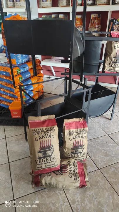 Churrasqueira e Carvão