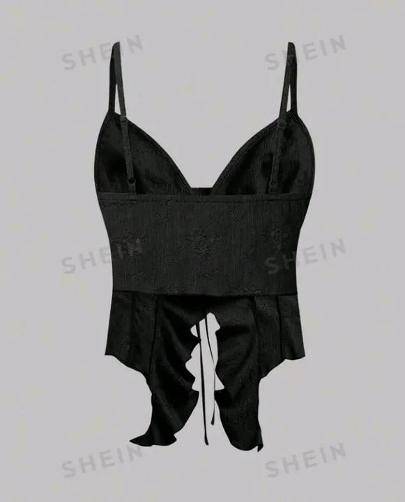 Top Cropped Preto com Babados - Foto 2